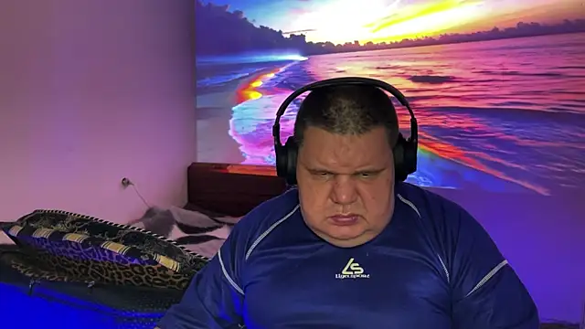 chubby daddy online show from May 1, 10:45 pm