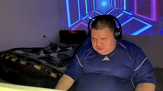 chubby daddy online show from April 27, 9:31 pm