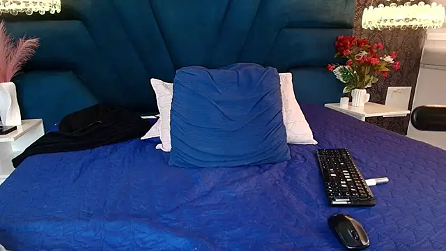 DemonFoxx online show from May 12, 4:15 pm