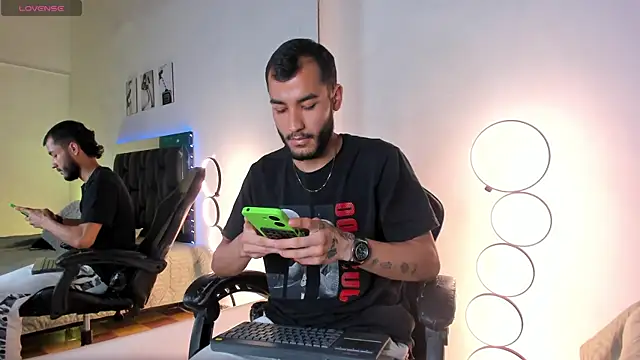 MaxPower003 online show from August 8, 12:17 am