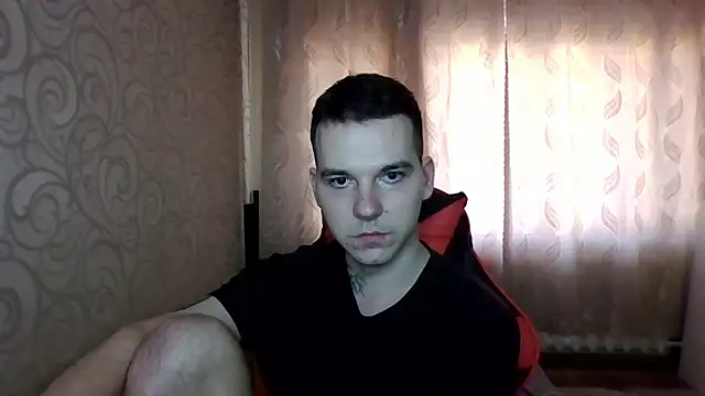 gwinbladee online show from May 1, 12:37 am