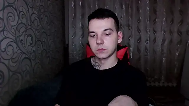 gwinbladee online show from April 30, 5:31 pm