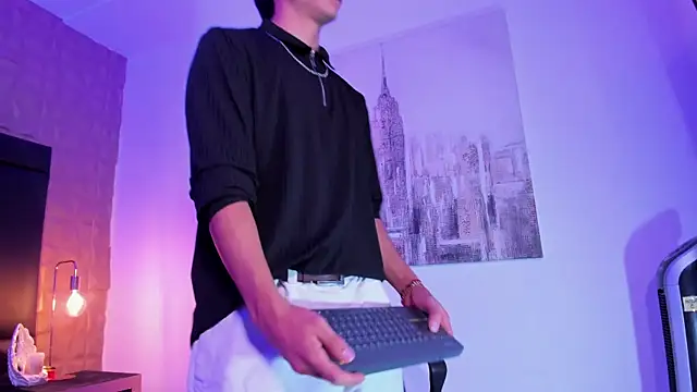 EthanSantori online show from May 10, 7:48 pm