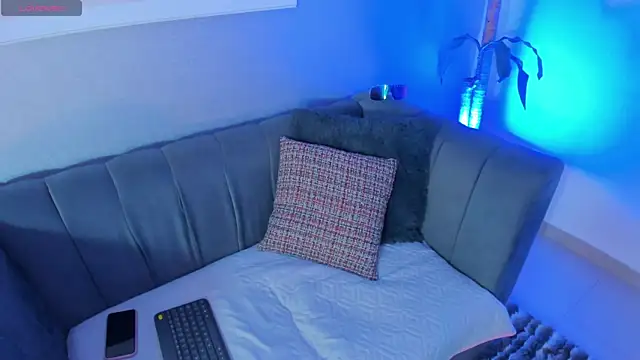 EthanSantori online show from May 7, 7:36 pm