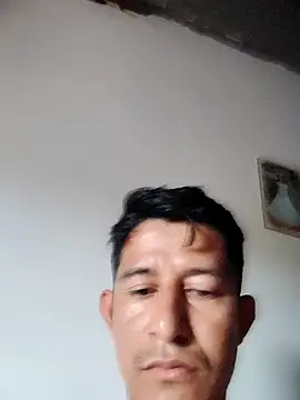 chicolargo17 online show from April 27, 11:40 am