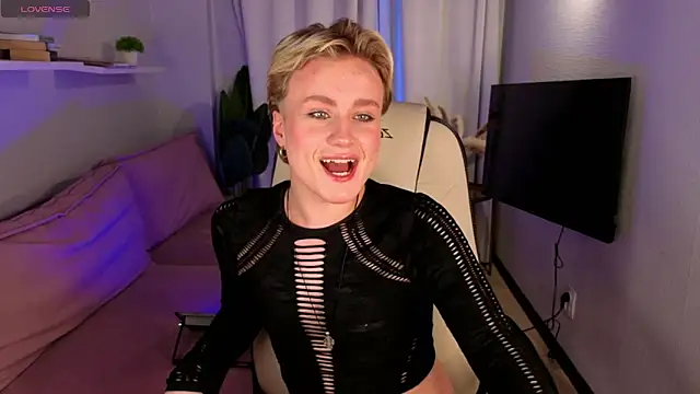 cumboydoll online show from May 5, 1:57 pm
