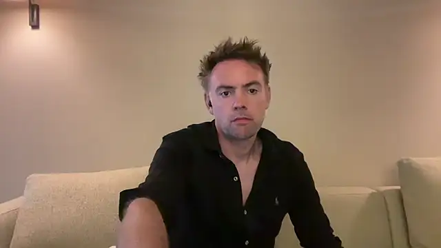 BronzeShowtime67 online show from May 10, 7:15 pm
