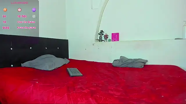 liammendoza98 online show from May 11, 4:04 pm