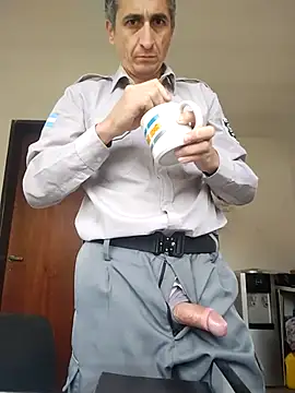 Alejandro83bsf online show from May 12, 7:55 pm