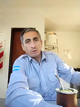 Alejandro83bsf online show from May 2, 2:09 pm
