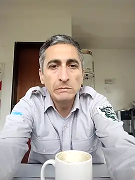 Alejandro83bsf online show from May 7, 7:58 pm