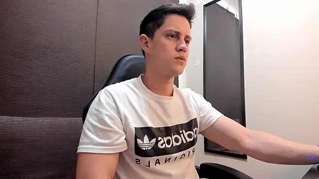 KendricTorres online show from June 19, 2:22 pm