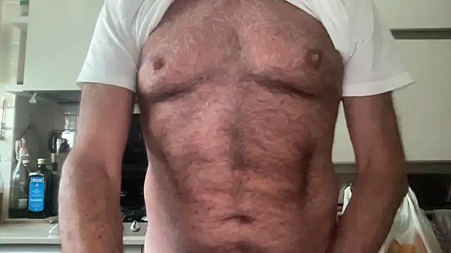 henrybull007 online show from August 3, 12:11 pm