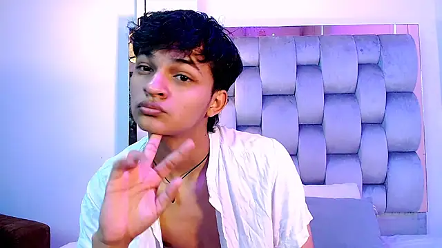 SahirCharm online show from July 6, 12:13 pm