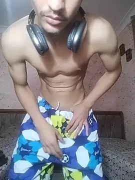 adamhdgdhdv73 online show from May 6, 12:00 am