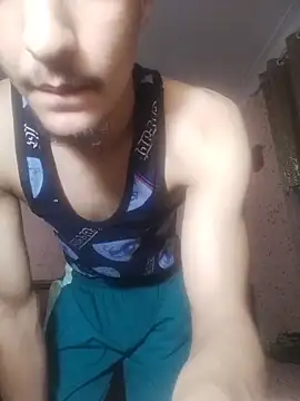 adamhdgdhdv73 online show from May 11, 8:06 pm