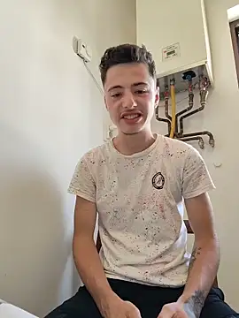 denysio89 online show from June 17, 7:43 am