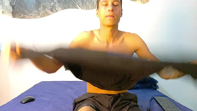 cameronsilverman online show from May 7, 9:04 pm