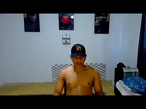 Ian Arcia online show from May 19, 9:32 pm