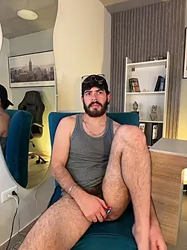 DomBoy  online show from August 2, 9:35 pm