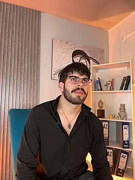 DomBoy  online show from July 2, 8:04 pm