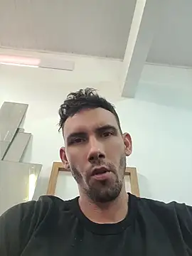 Leandro flores92 online show from July 16, 1:18 pm