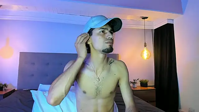 MichaelEvanss  online show from August 7, 3:46 am