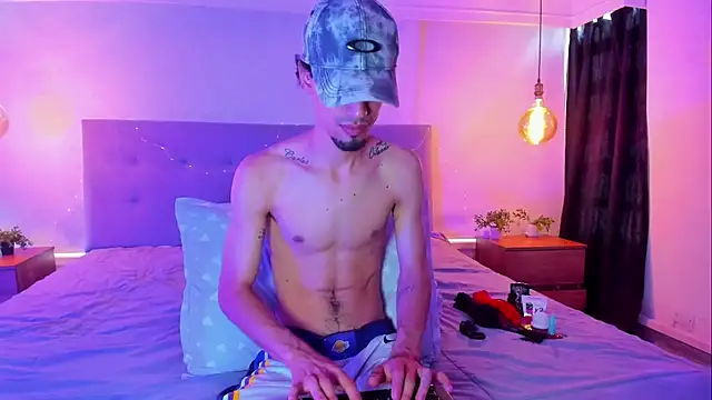 MichaelEvanss  online show from May 26, 1:29 pm