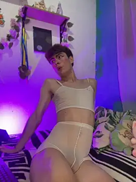  peachyboy online show from May 5, 2:35 am