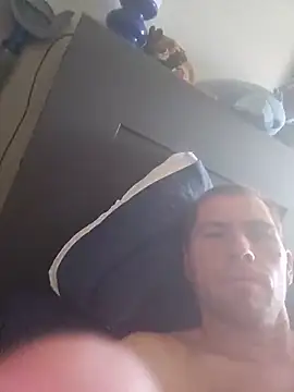 nerdyginger3036 online show from June 5, 9:31 pm