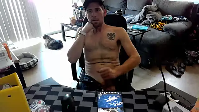 nerdyginger3036 online show from June 15, 9:29 pm