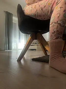 Minnie666 online show from May 1, 11:46 am