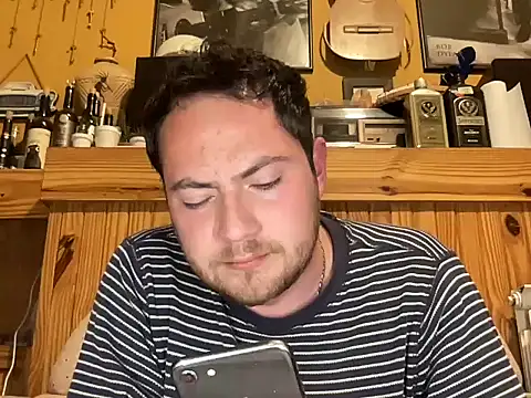 alecsgzz online show from May 7, 3:06 am
