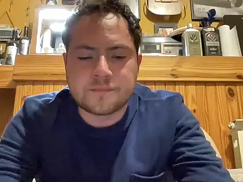 alecsgzz online show from May 5, 1:51 am