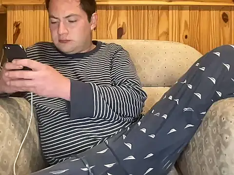 alecsgzz online show from May 8, 3:18 am