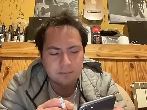 alecsgzz online show from August 3, 11:00 pm
