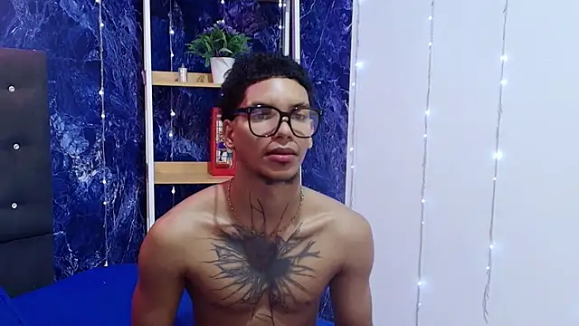 kai storm77 online show from July 30, 3:28 am