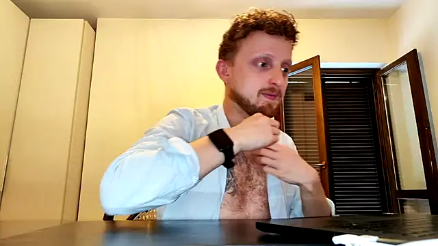 Red dragon94 online show from May 21, 4:22 pm