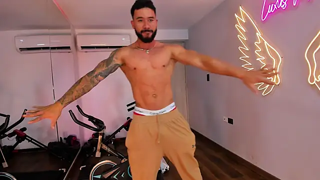 Axel power  online show from May 7, 3:39 am