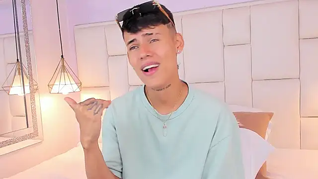 JacobFerrer online show from July 14, 5:41 pm