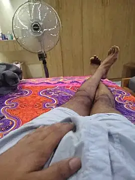 santhoshkannadaboy online show from July 4, 11:57 am