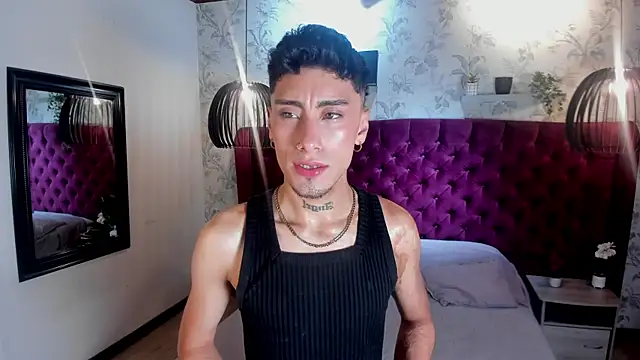 Spencerwhite  online show from June 27, 2:23 pm