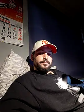emebigboy online show from May 9, 9:16 pm