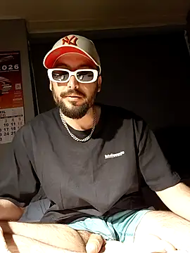 emebigboy online show from May 11, 8:05 am