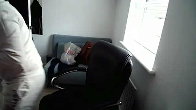 NakedAndrewHot online show from July 23, 5:05 am