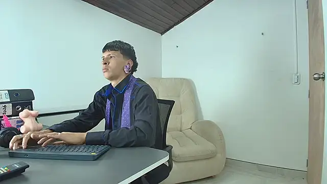 Astarotth   online show from May 16, 2:59 pm