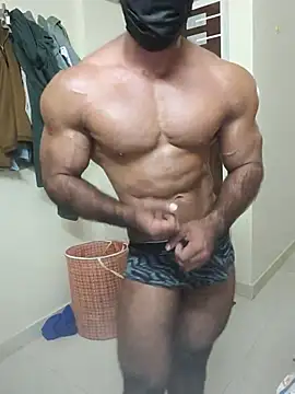 freakinsexy online show from July 18, 5:40 pm