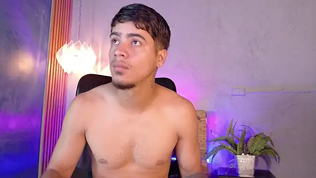criss hardcock  online show from May 25, 1:28 pm