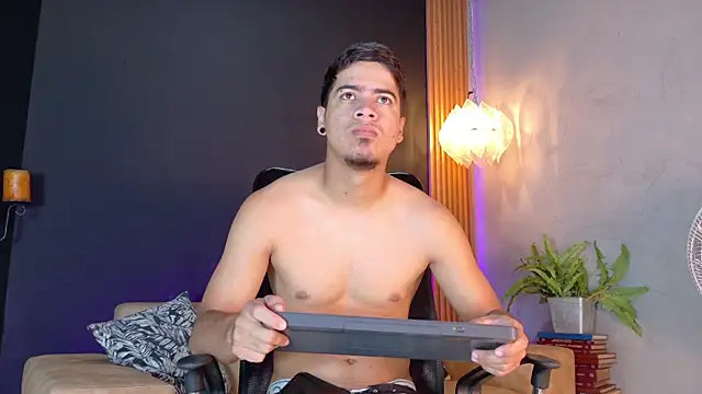 criss hardcock  online show from July 14, 12:55 pm