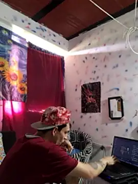 Maykiinn online show from May 16, 4:16 pm